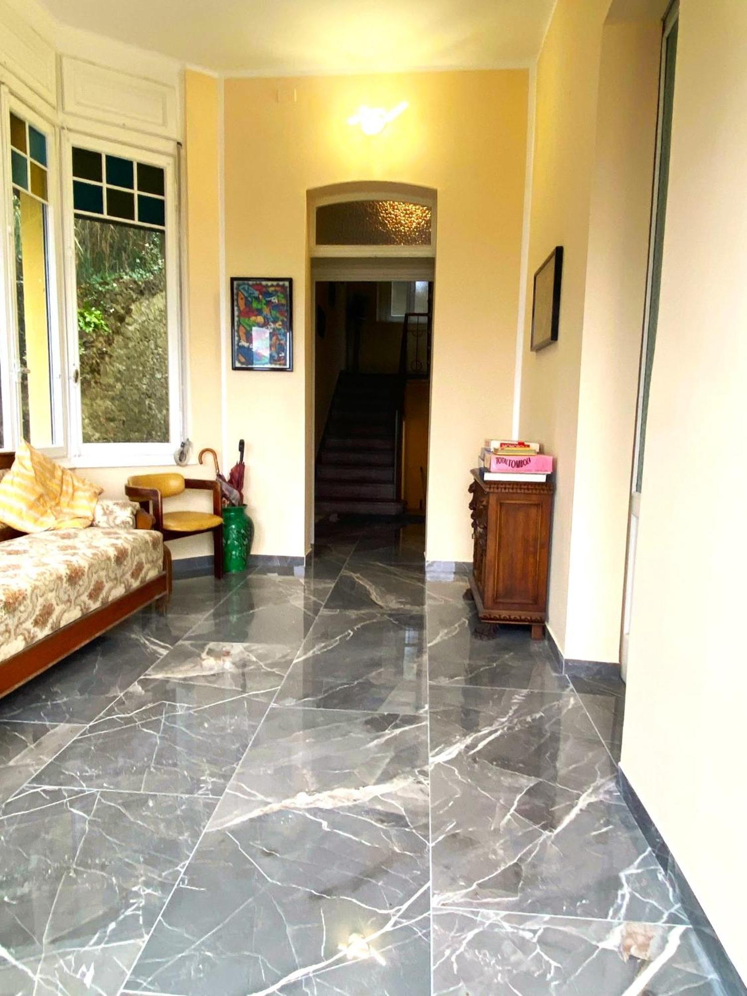 Silvana Villa *